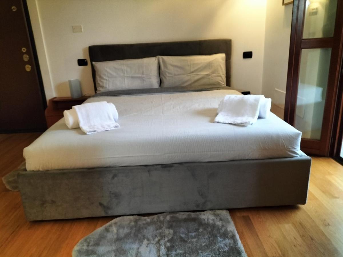 Casa Atene Milan Extérieur photo